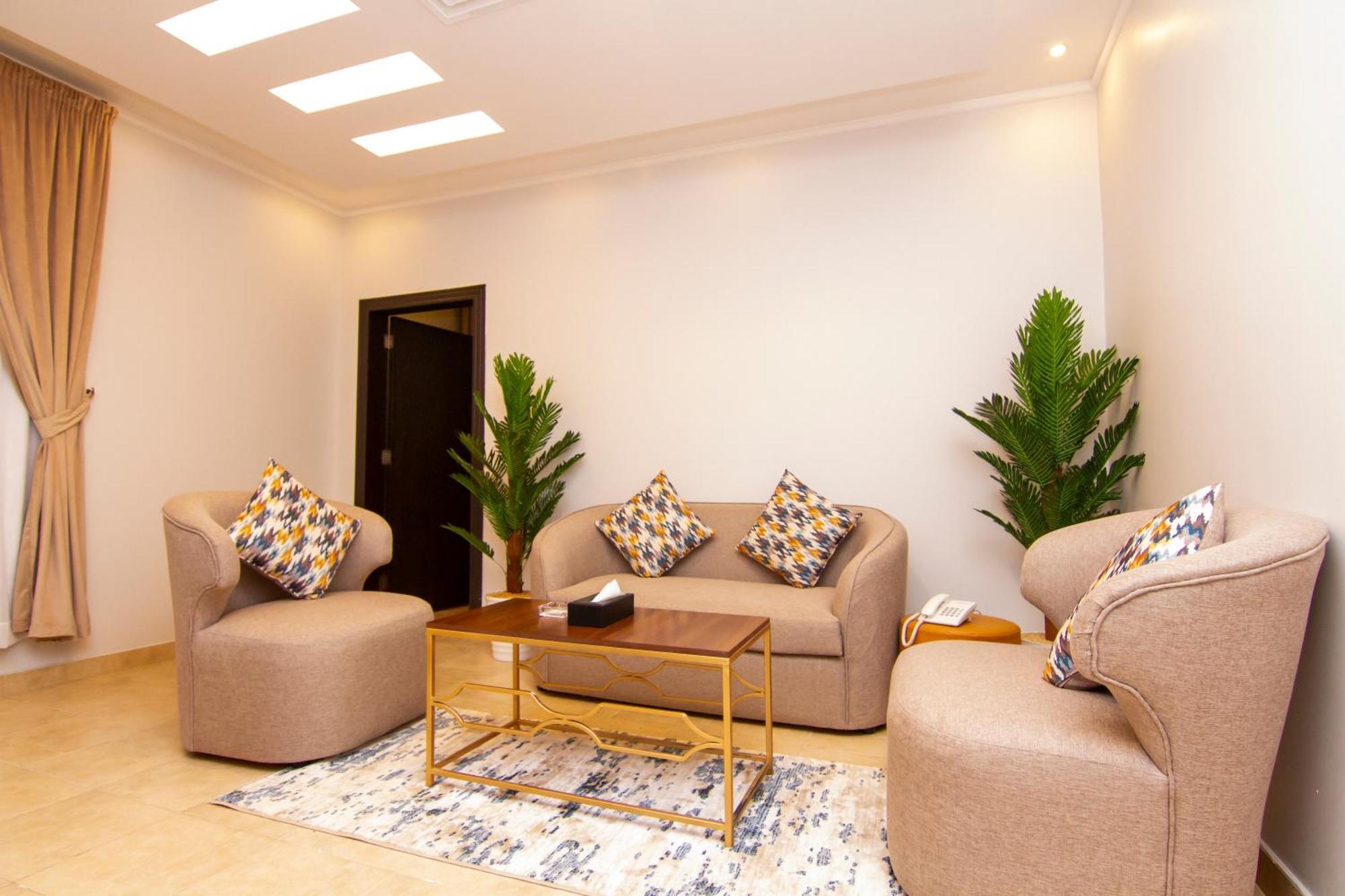 ال متعب سويتس المرسلات Aparthotel Riyadh Exterior photo